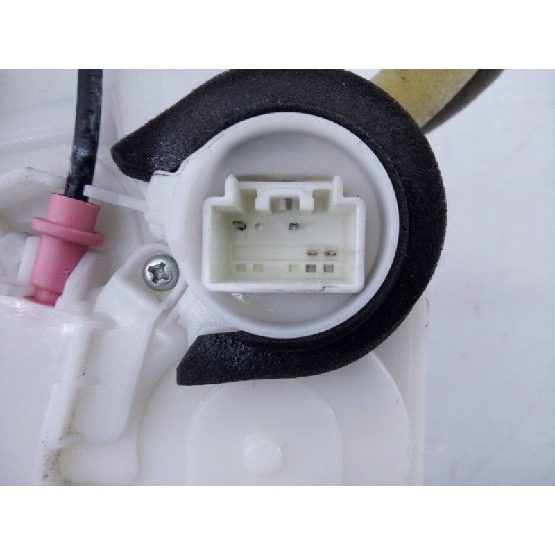 Recambio de cerradura puerta trasera derecha para mazda cx-3 style referencia OEM IAM 5D15F0392  E2-A2-50-2