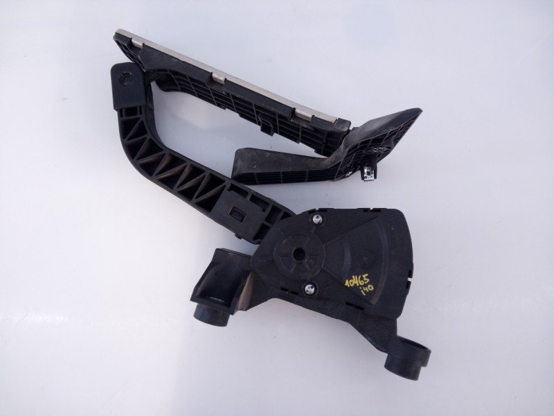 Recambio de pedal acelerador para hyundai i40 style referencia OEM IAM KJA0214D3Z200  E3-A3-39-2