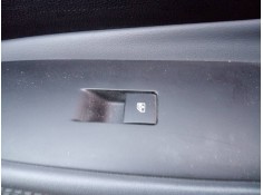 MANDO ELEVALUNAS DELANTERO DERECHO 