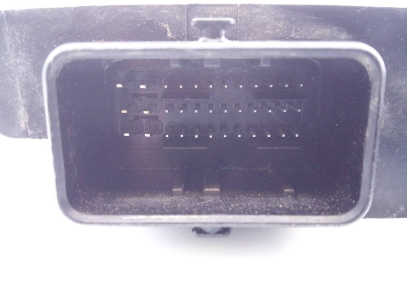 Recambio de centralita motor uce para citroën berlingo referencia OEM IAM 9650360280 9650360280 E3-B2-26-1