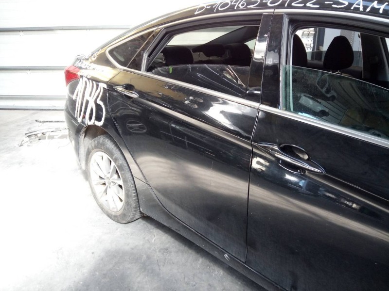 Recambio de puerta trasera derecha para hyundai i40 style referencia OEM IAM   