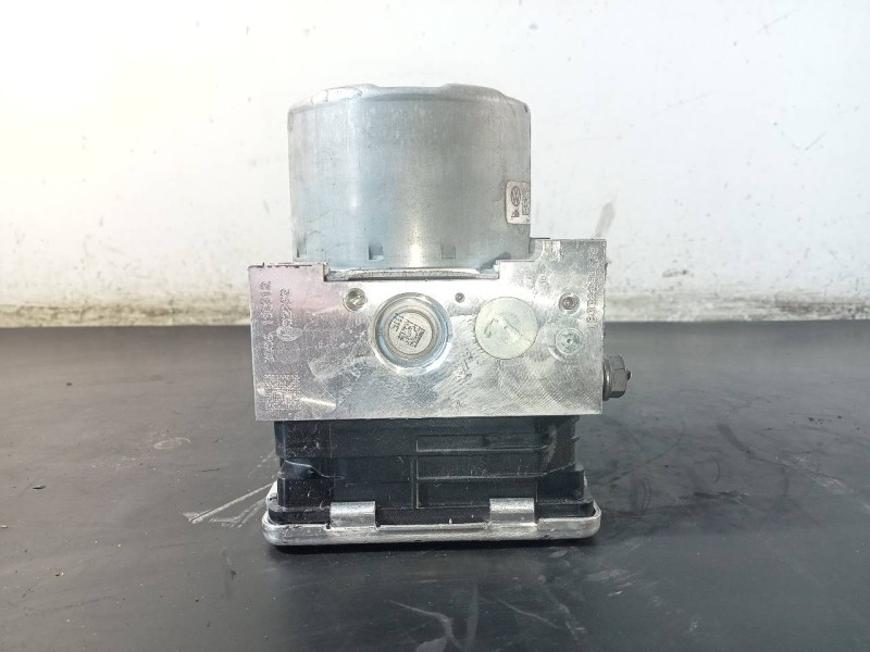Recambio de abs para volkswagen t-roc sport referencia OEM IAM 5Q0614517DL  P3-A8-2-2