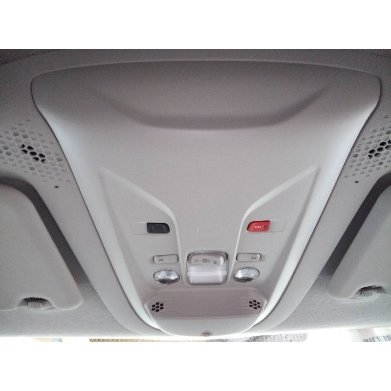 Recambio de luz interior para toyota proace city referencia OEM IAM   