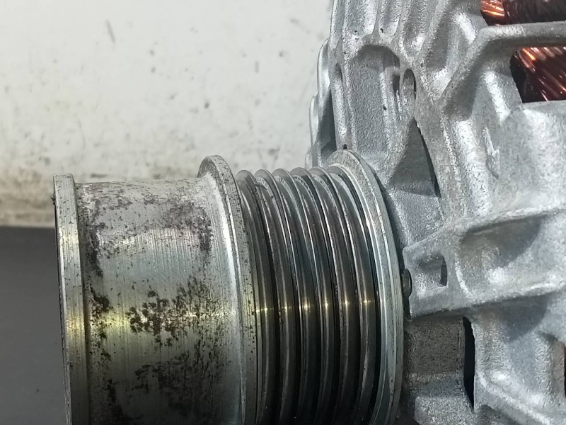 Recambio de alternador para volkswagen t-roc sport referencia OEM IAM 05E903026Q  P3-B6-2-4