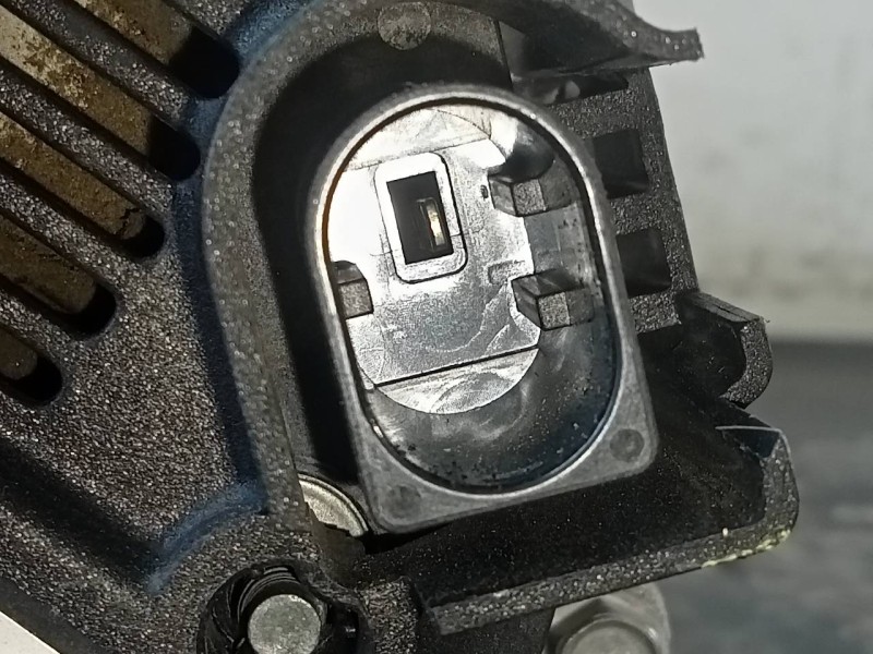 Recambio de alternador para volkswagen t-roc sport referencia OEM IAM 05E903026Q  P3-B6-2-4