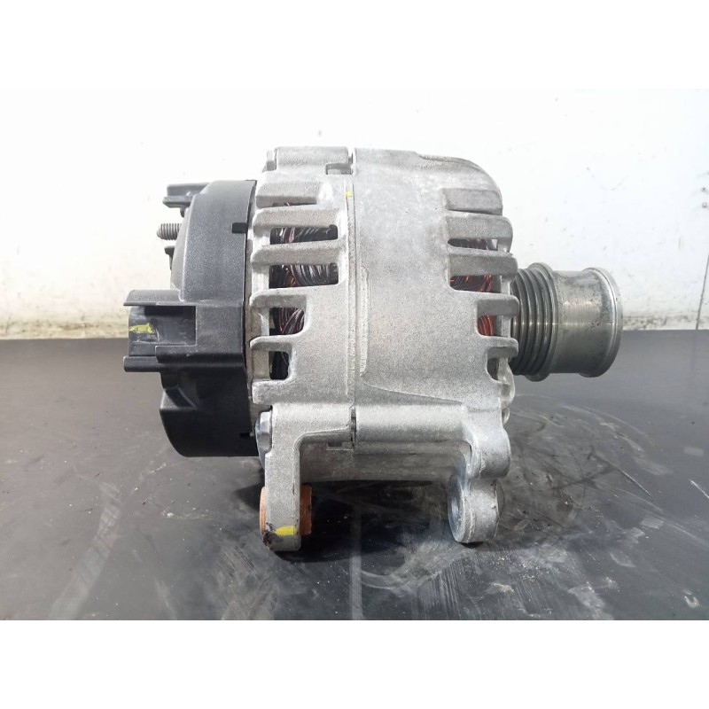 Recambio de alternador para volkswagen t-roc sport referencia OEM IAM 05E903026Q  P3-B6-2-4