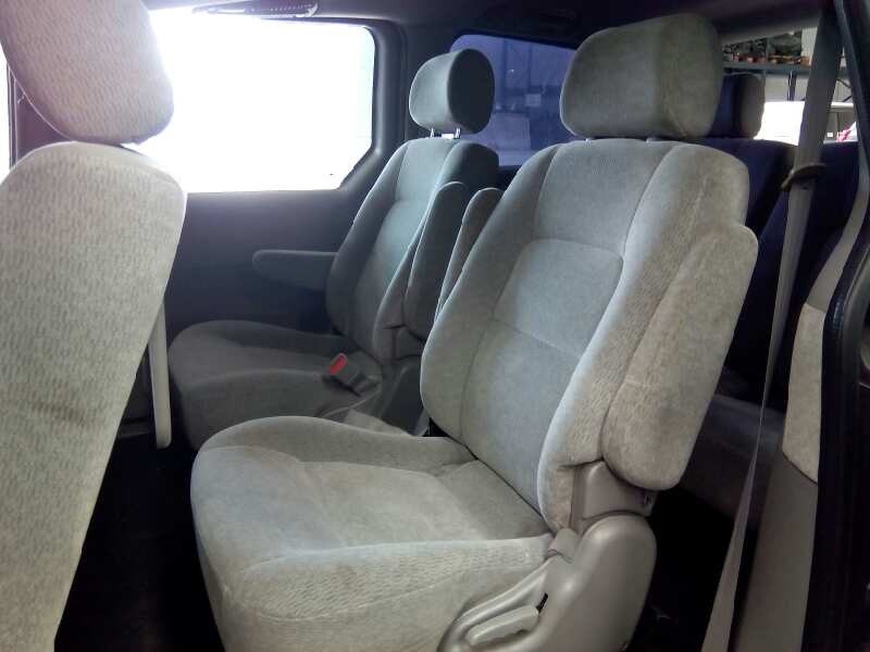 kia carnival del año 2004