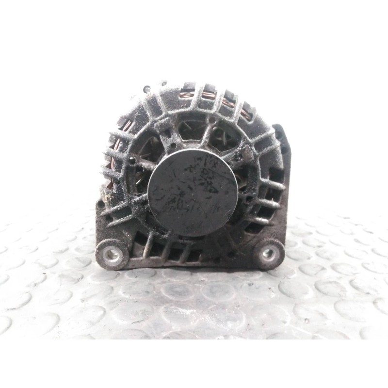 Recambio de alternador para renault trafic caja cerrada (ab 4.01) referencia OEM IAM 2542653  P3-B5-5-3