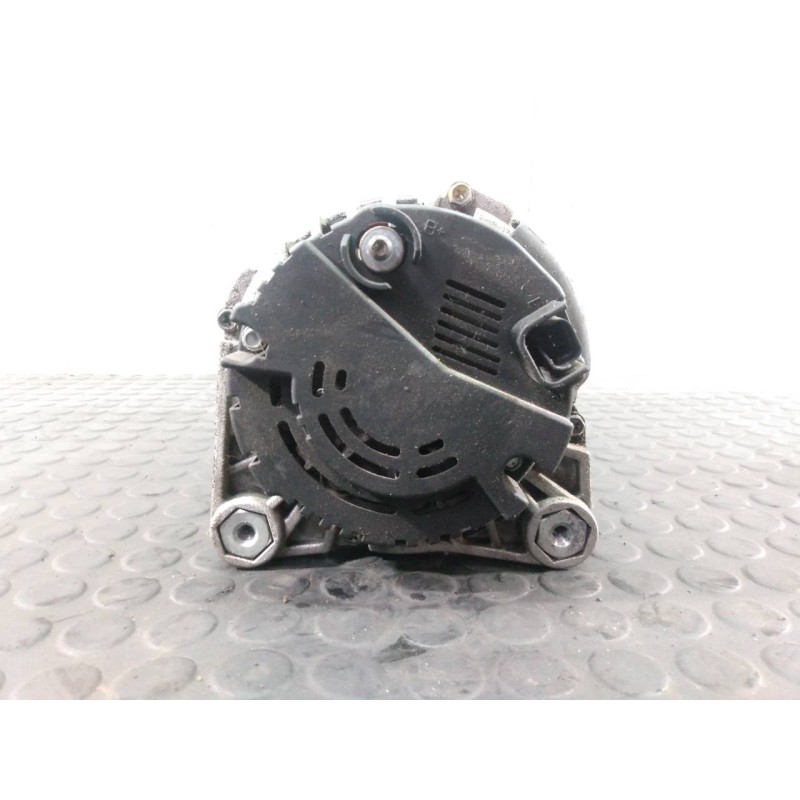 Recambio de alternador para renault trafic caja cerrada (ab 4.01) referencia OEM IAM 2542653  P3-B5-5-3