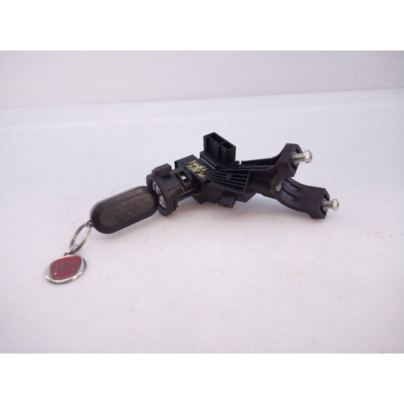 Recambio de antirrobo para fiat 500 l living (351) pop star referencia OEM IAM 00505254300  E3-A4-23-2