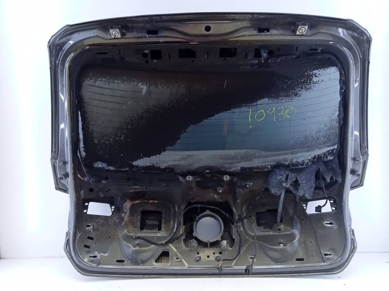 Recambio de porton trasero para volkswagen t-roc sport referencia OEM IAM   E4-A2-13