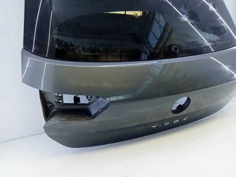 Recambio de porton trasero para volkswagen t-roc sport referencia OEM IAM   E4-A2-13
