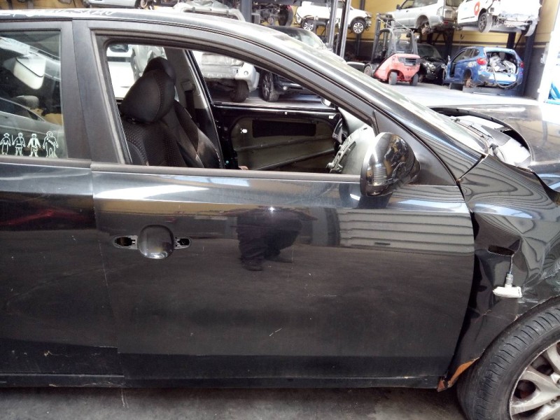 Recambio de puerta delantera derecha para hyundai i30 style referencia OEM IAM   