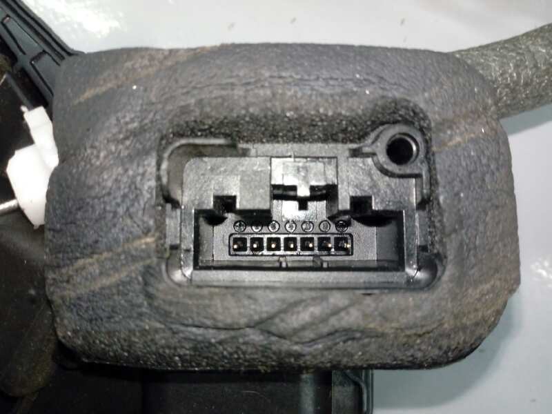 Recambio de cerradura puerta delantera derecha para skoda rapid active referencia OEM IAM   E1-A5-40-1