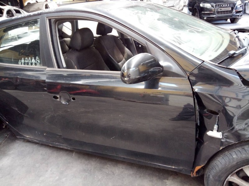 Recambio de puerta delantera derecha para hyundai i30 style referencia OEM IAM   