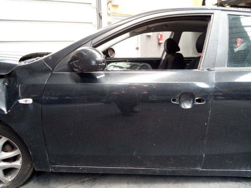 Recambio de puerta delantera izquierda para hyundai i30 style referencia OEM IAM   
