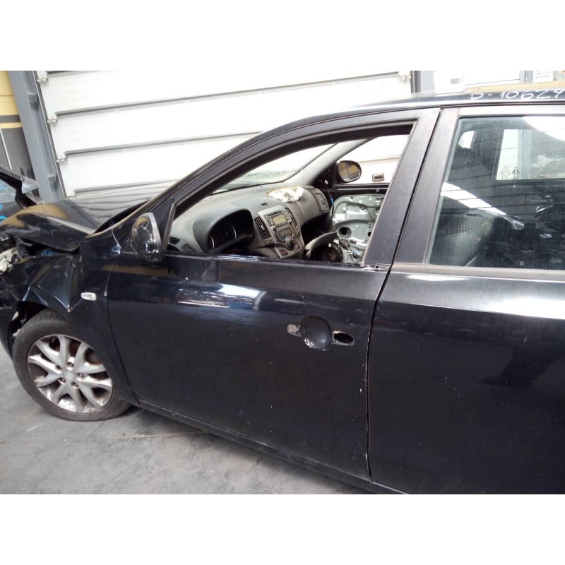 Recambio de puerta delantera izquierda para hyundai i30 style referencia OEM IAM   