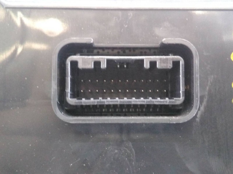 Recambio de cuadro instrumentos para mitsubishi space star (a00) kaiteki referencia OEM IAM 8100C439 1575705812 E3-B3-41-4