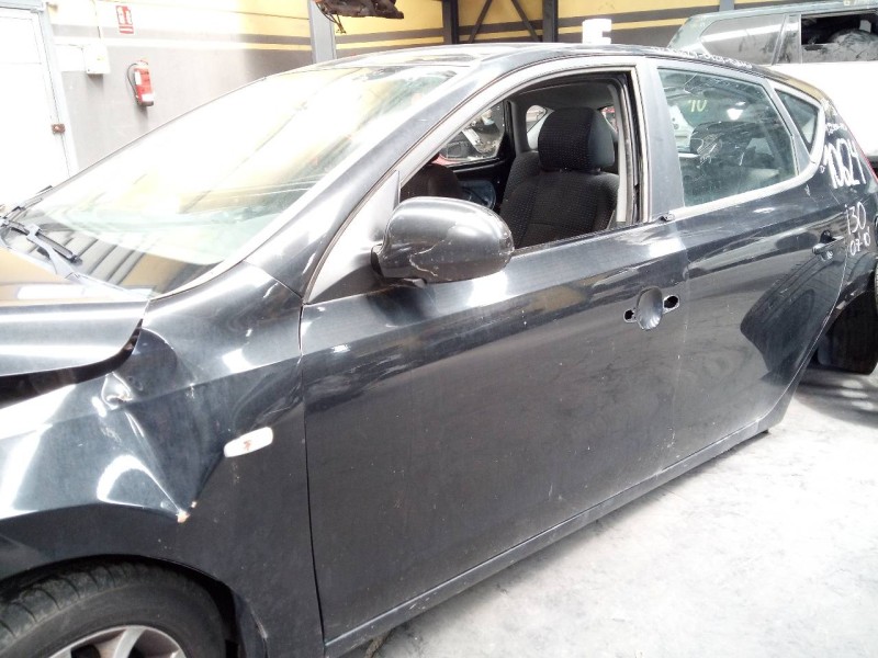 Recambio de puerta delantera izquierda para hyundai i30 style referencia OEM IAM   