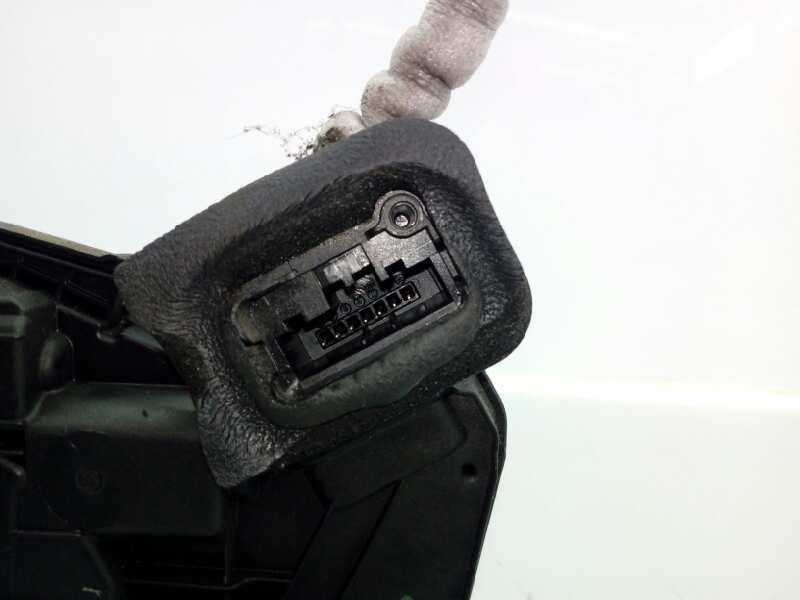 Recambio de cerradura puerta trasera derecha para skoda rapid active referencia OEM IAM   E1-A5-40-1