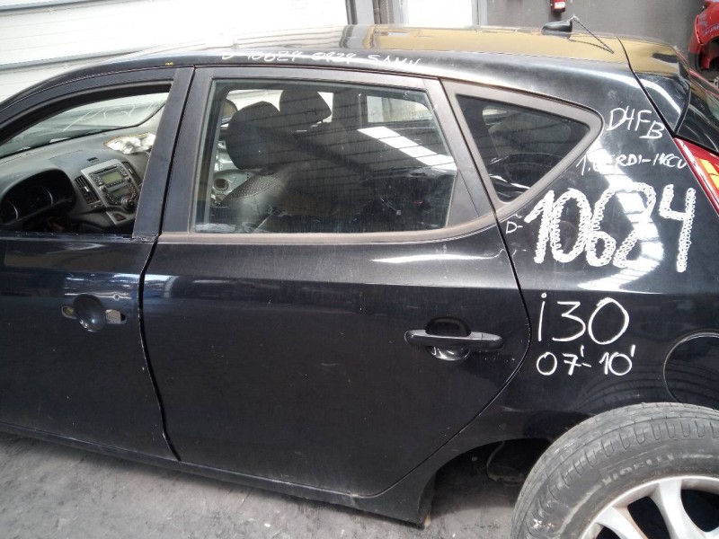 Recambio de puerta trasera izquierda para hyundai i30 style referencia OEM IAM   