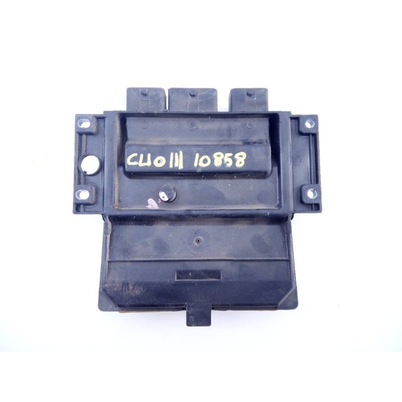Recambio de centralita motor uce para renault clio iii 20 aniversario referencia OEM IAM 8200399038  E2-A1-33-7