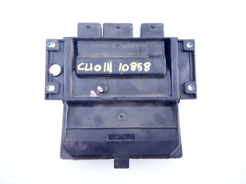 Recambio de centralita motor uce para renault clio iii 20 aniversario referencia OEM IAM 8200399038  E2-A1-33-7