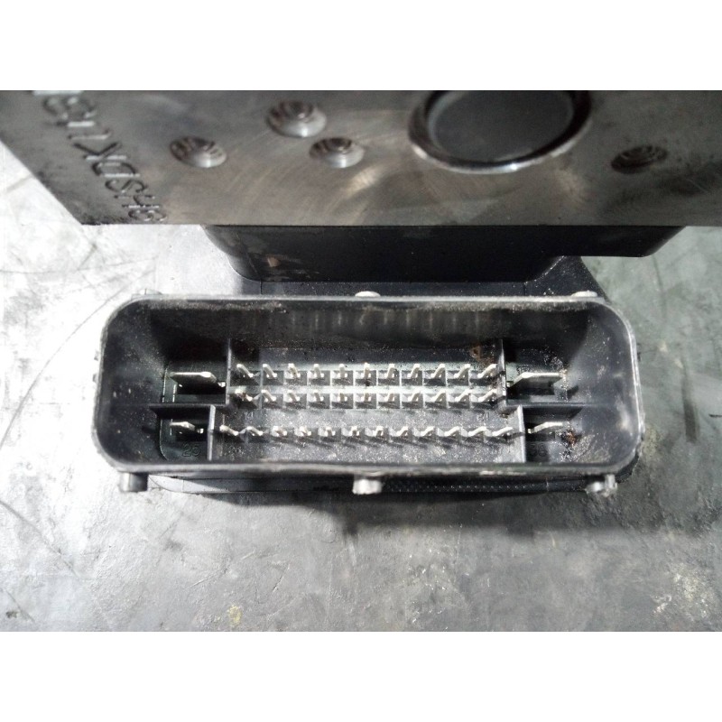 Recambio de abs para kia carens ( ) drive referencia OEM IAM 58910A4810  P3-A8-15-2