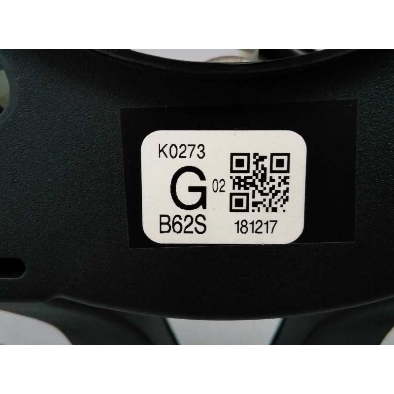 Recambio de volante para mazda cx-5 zenith 2wd referencia OEM IAM K0273 B62S181217 E2-B5-39-1