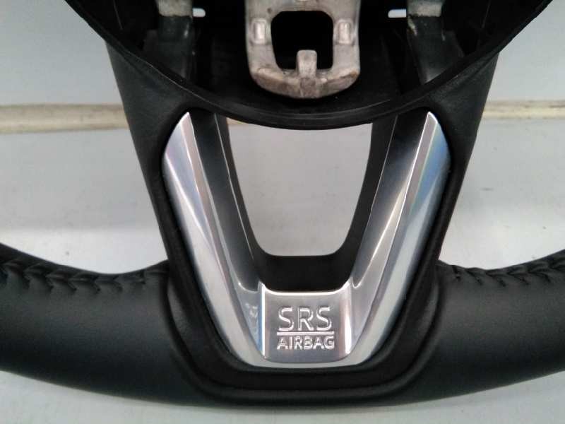 Recambio de volante para mazda cx-5 zenith 2wd referencia OEM IAM K0273 B62S181217 E2-B5-39-1