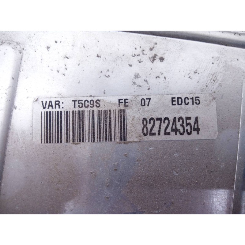 Recambio de centralita motor uce para peugeot 307 break / sw (s1) sw clim referencia OEM IAM 9647472780 0281011081 E3-B2-44-1