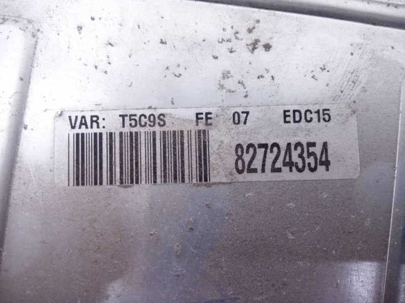 Recambio de centralita motor uce para peugeot 307 break / sw (s1) sw clim referencia OEM IAM 9647472780 0281011081 E3-B2-44-1