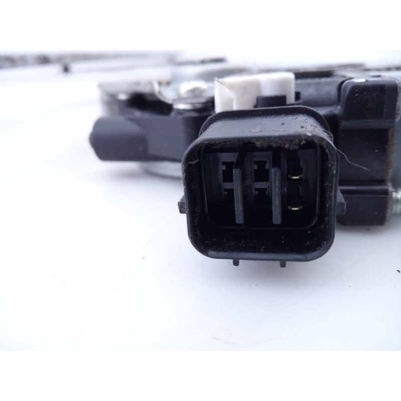 Recambio de elevalunas delantero derecho para mitsubishi space star (a00) kaiteki referencia OEM IAM 5713A382  E2-B4-61-1