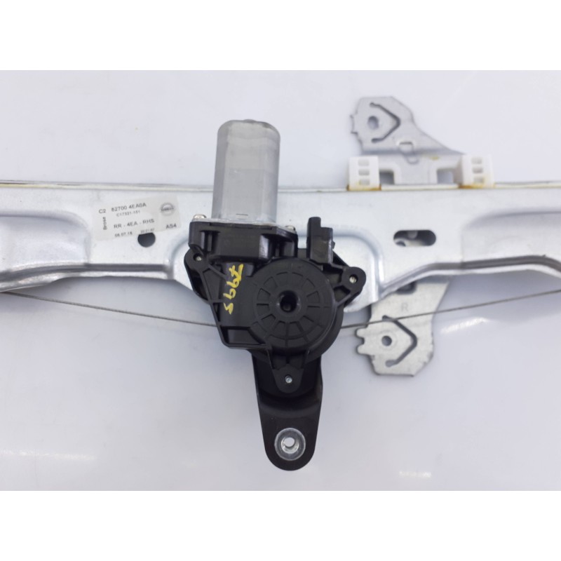 Recambio de elevalunas trasero derecho para nissan qashqai (j11) tekna referencia OEM IAM 827004EA0A  E2-A4-19-1