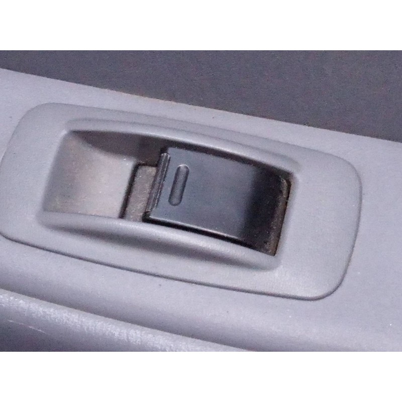 Recambio de mando elevalunas trasero derecho para toyota rav 4 (a2) 2.0 luna 4x4 (2003) referencia OEM IAM   