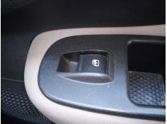 MANDO ELEVALUNAS DELANTERO DERECHO 