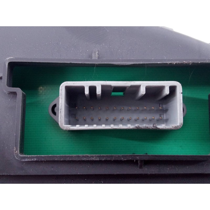 Recambio de cuadro instrumentos para renault clio iii 20 aniversario referencia OEM IAM 8200582705  E2-A1-35-1