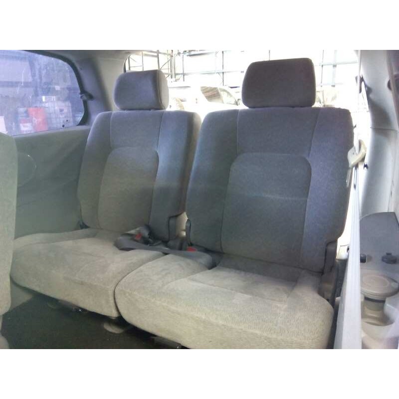 kia carnival del año 2004