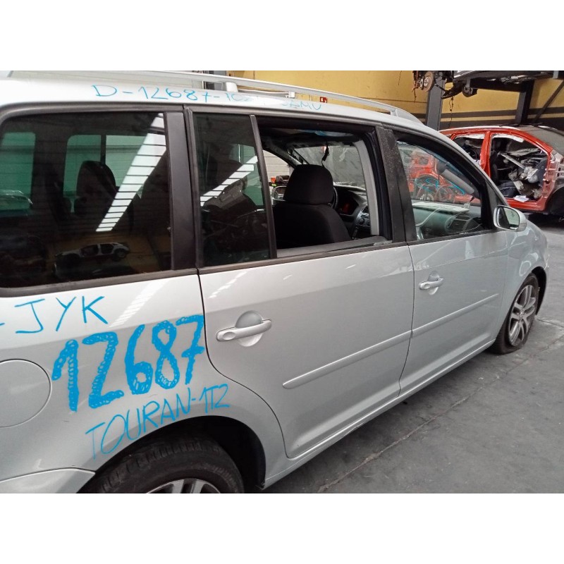 Recambio de puerta trasera derecha para volkswagen touran (1t2) advance referencia OEM IAM   