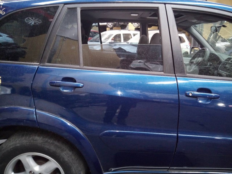 Recambio de puerta trasera derecha para toyota rav 4 (a2) 2.0 luna 4x4 (2003) referencia OEM IAM   