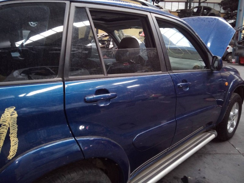 Recambio de puerta trasera derecha para toyota rav 4 (a2) 2.0 luna 4x4 (2003) referencia OEM IAM   