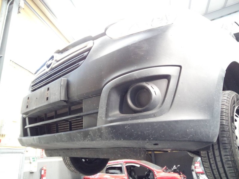 Recambio de paragolpes delantero para opel combo d kasten l2h1 2,4t referencia OEM IAM   