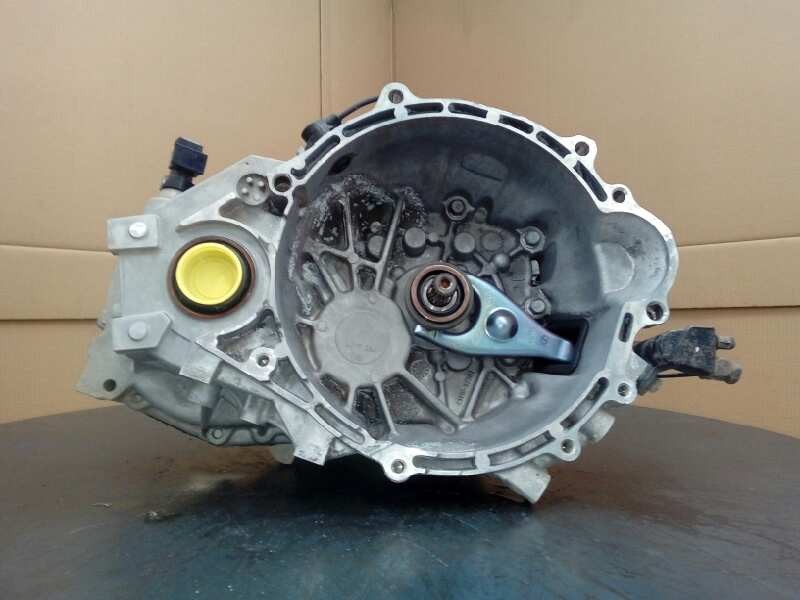 Recambio de caja cambios para hyundai i30 1.6 crdi cat referencia OEM IAM WBJ6H  M1-A2-67