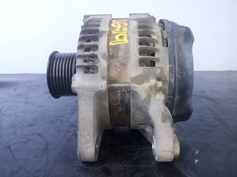 Recambio de alternador para suzuki grand vitara jb (jt) 1.9 ddis turbodiesel referencia OEM IAM 3140067J0 1042104660 P3-B5-27-2