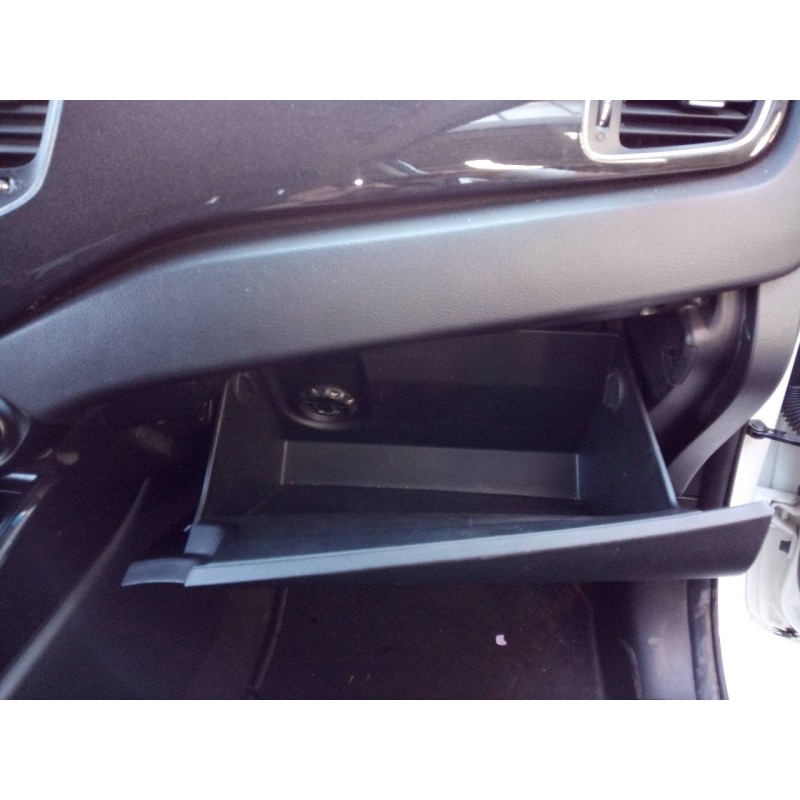 Recambio de guantera para kia carens ( ) drive referencia OEM IAM   