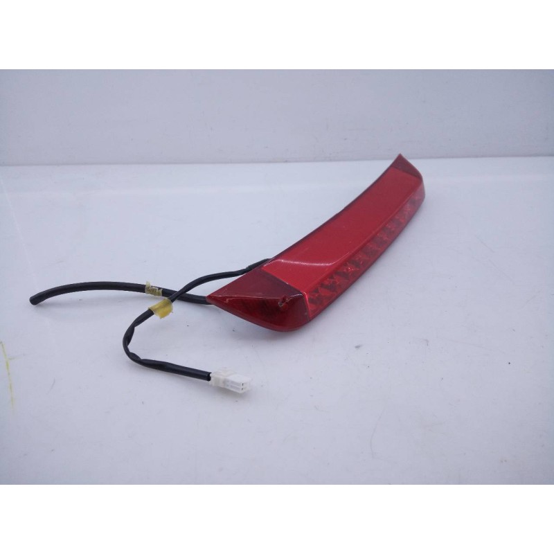 Recambio de luz central de freno para kia carens ( ) drive referencia OEM IAM   E3-A3-29-2