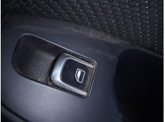 MANDO ELEVALUNAS TRASERO DERECHO 