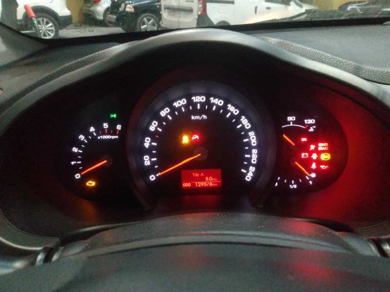 Recambio de cuadro instrumentos para kia sportage concept 4x2 referencia OEM IAM 940033U175  E3-A3-26-2