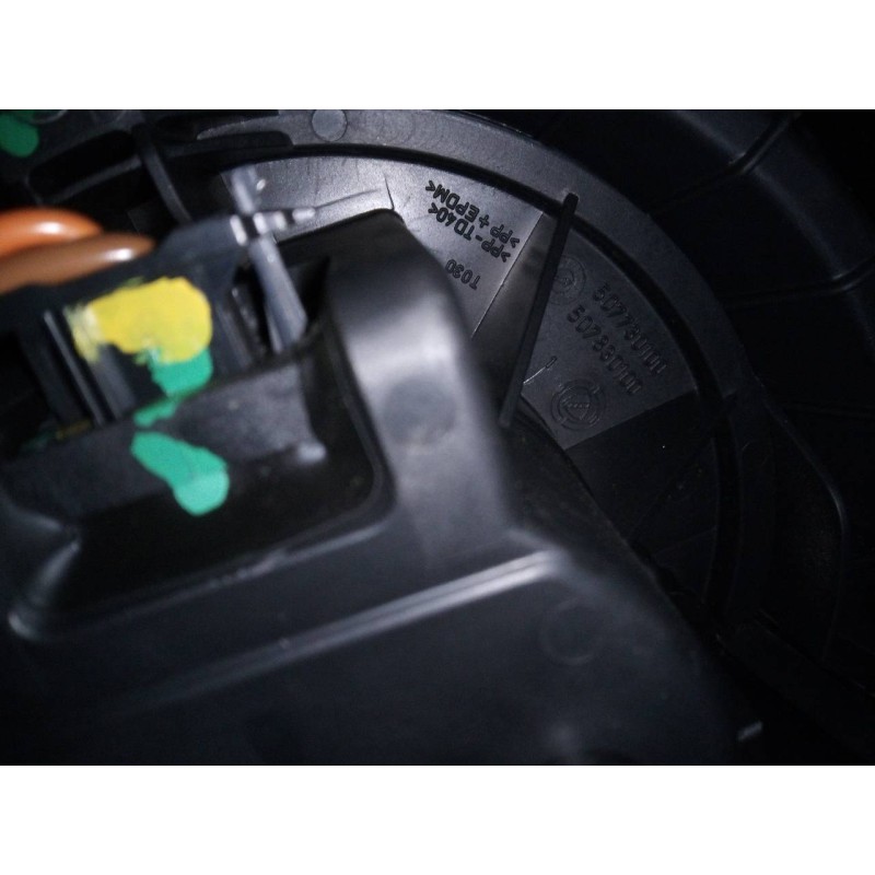 Recambio de ventilador calefaccion para opel combo d kasten l2h1 2,4t referencia OEM IAM 507730100  