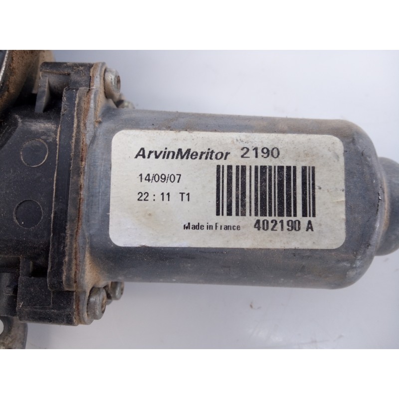 Recambio de elevalunas trasero derecho para nissan qashqai (j10) acenta referencia OEM IAM 402190A  E2-A4-50-1